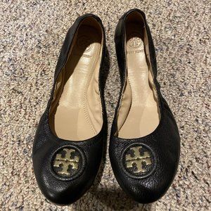 TORY BURCH Black Leather Flats